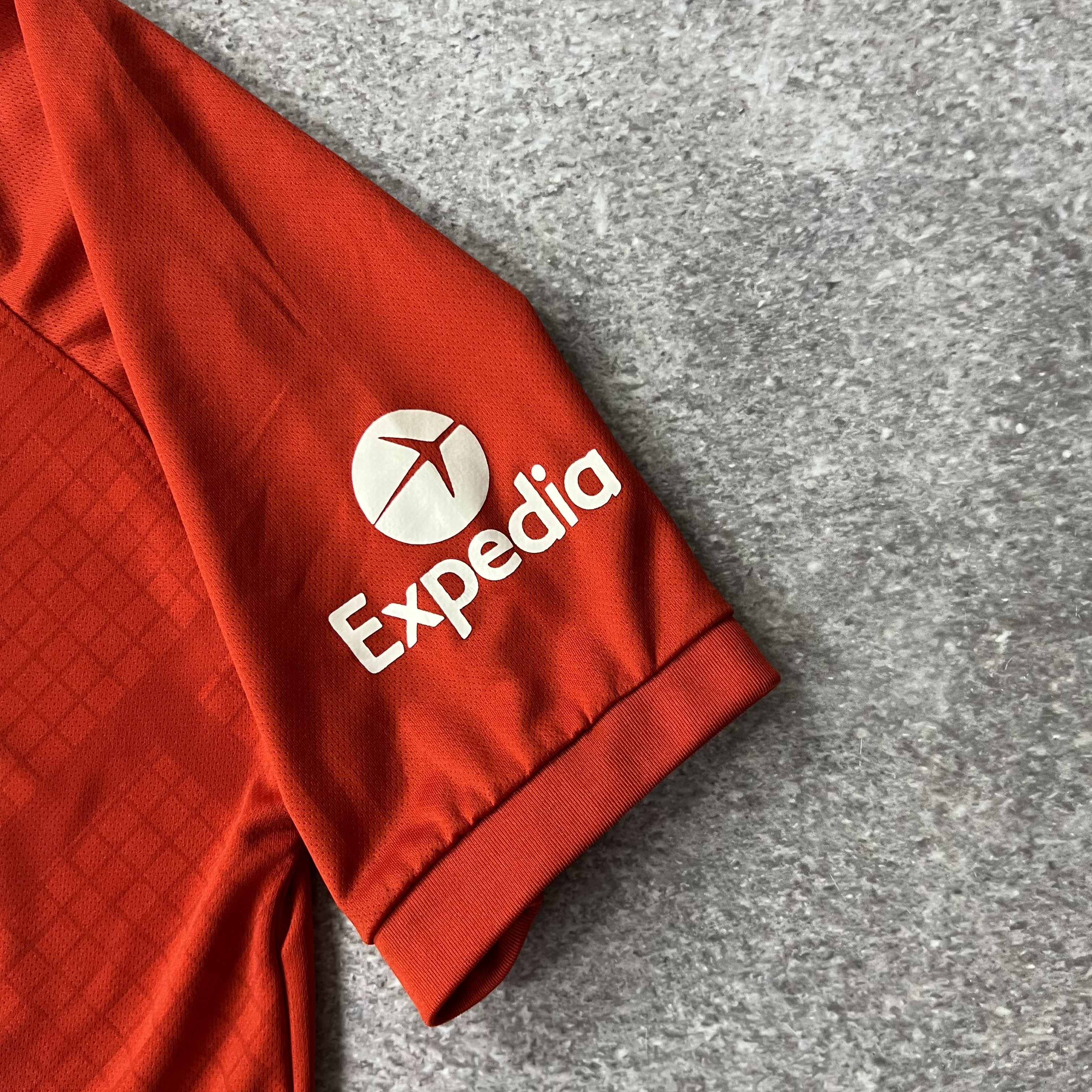 2020s Liverpool Mo Salah Nike Red Back Graphic Jersey L