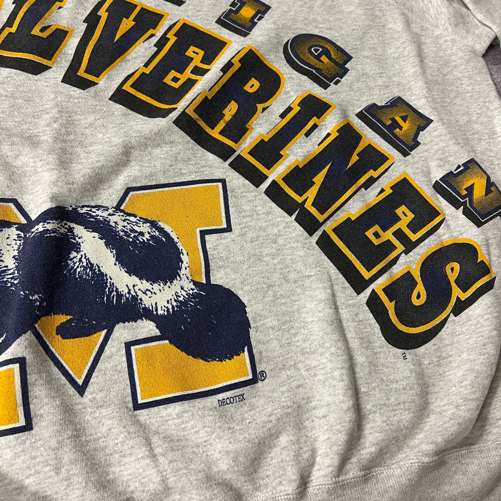 Y2K Hanes College Cracked Print Crewneck XXL