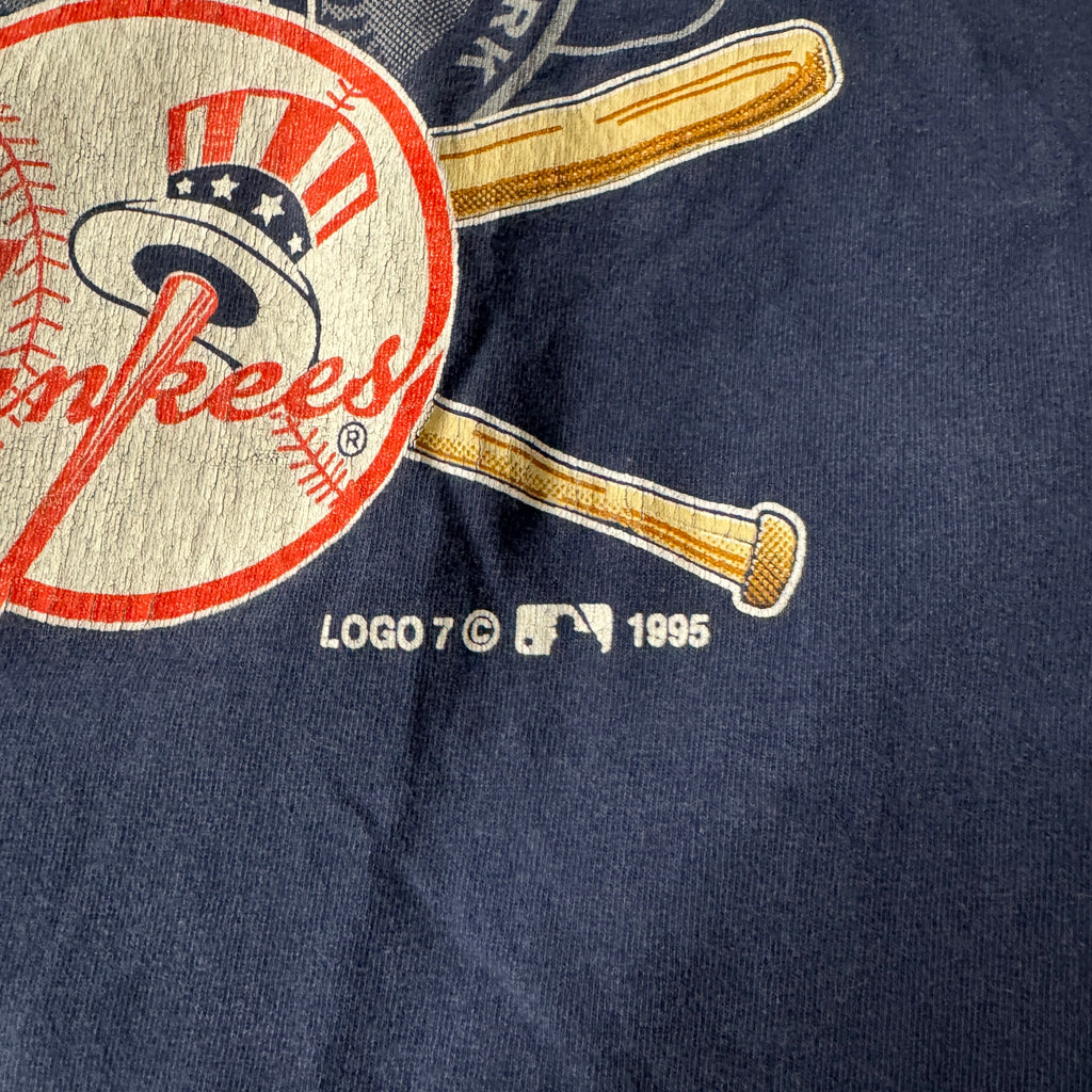 90s New York Yankees Logo 7 All Over Print Tee XL