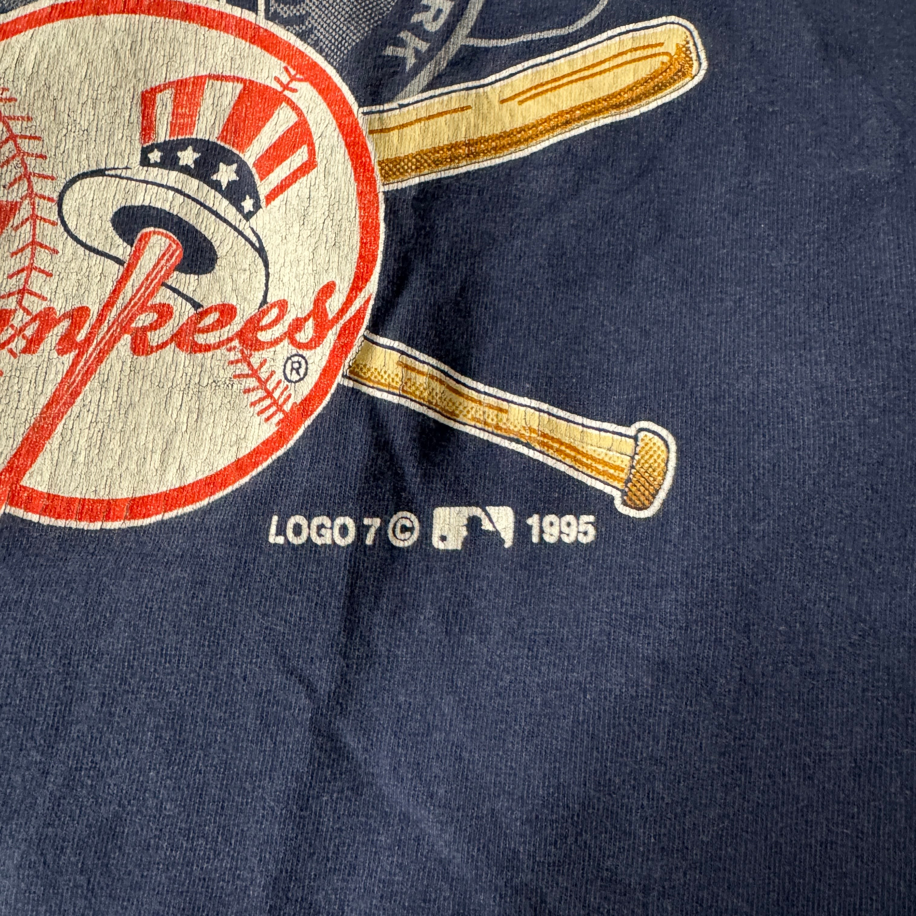 90s New York Yankees Logo 7 All Over Print Tee XL