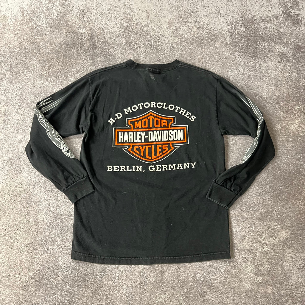 Y2K Harley Davidson Berlin, Germany Worn In Long Sleeve Tee M