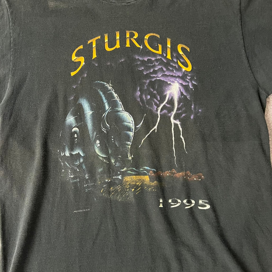 90s Fruit of the Loom Worn In Tee XL