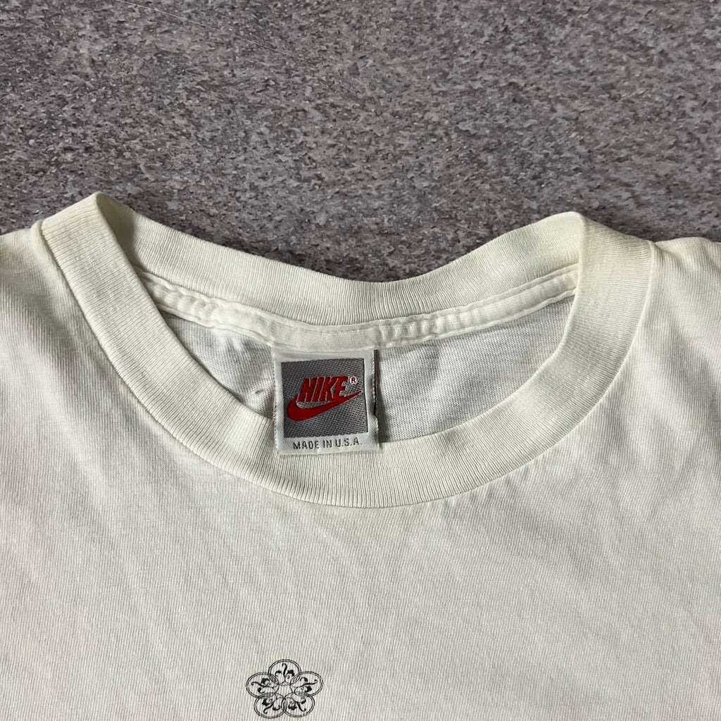 90s Nike Cracked Print Back Graphic Tee L
