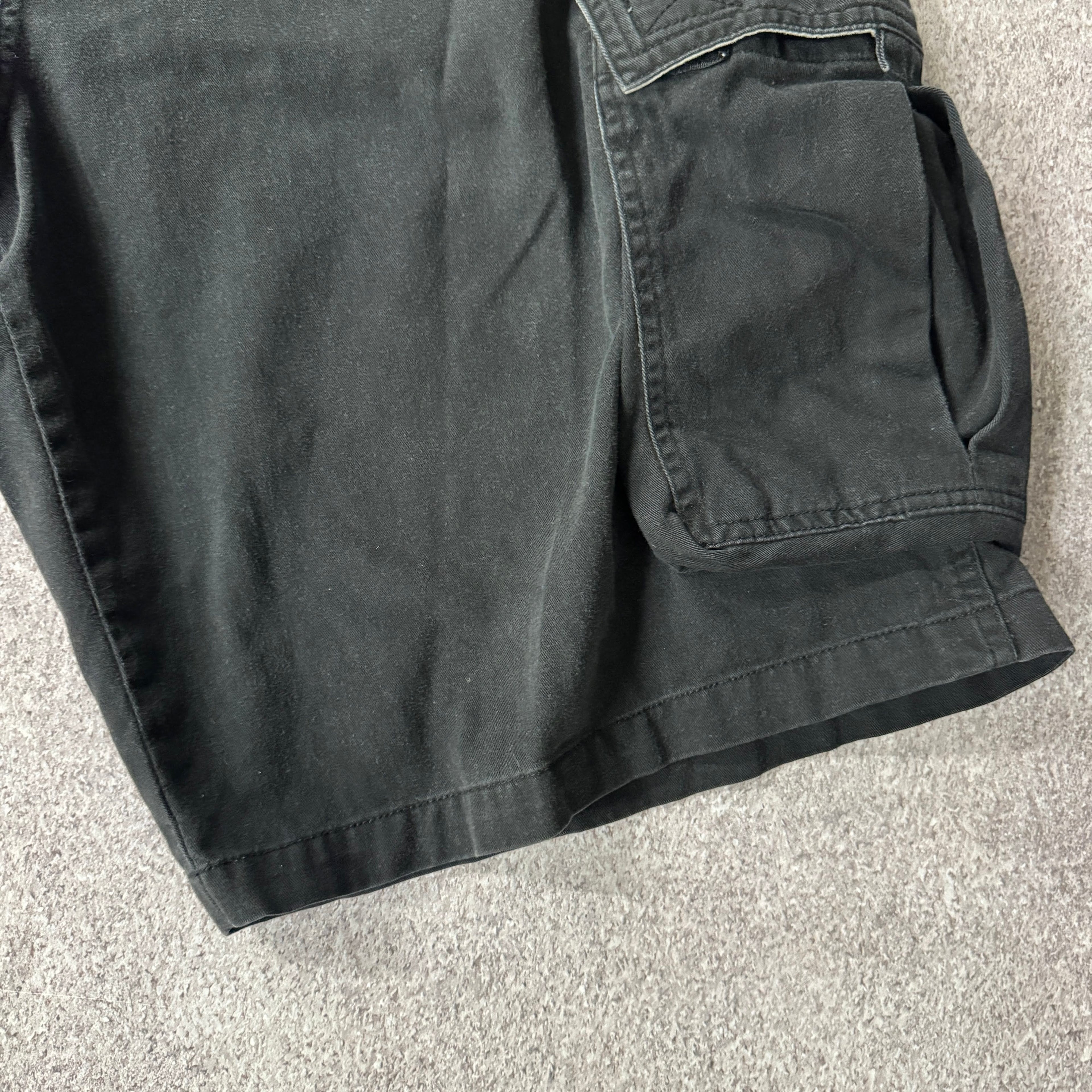 Y2K PLUGG Cargo Shorts Black Oversized 36W x 11L