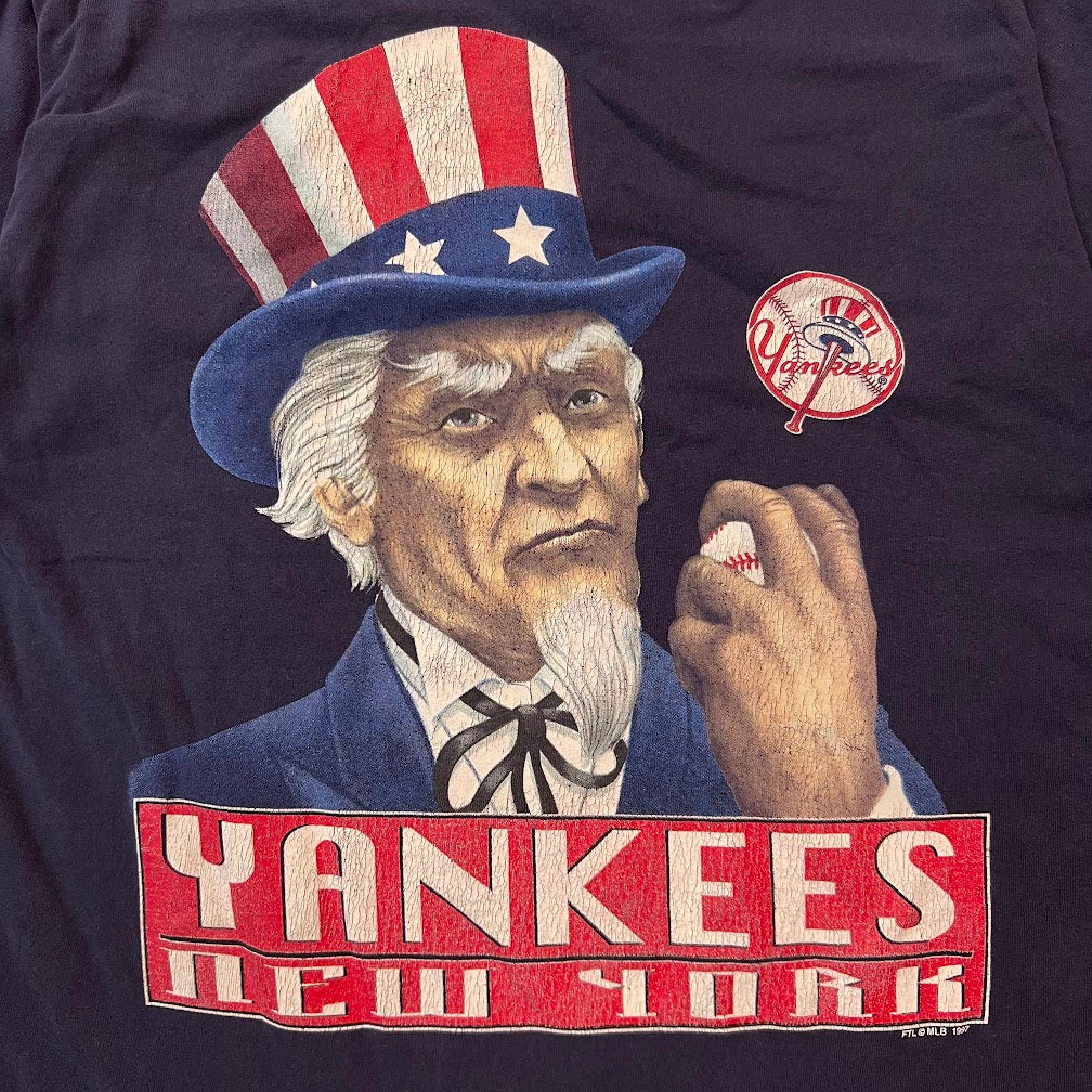 90s New York Yankees MLB Fruit of the Loom Big Logo Cracked Print Tee L