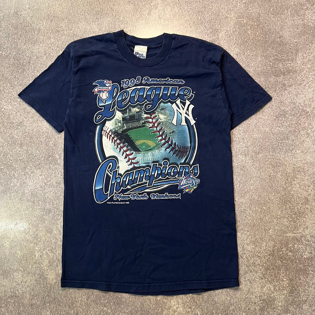 90s New York Yankees MLB Pro Player Big Logo Cracked Print Vintage Tee L