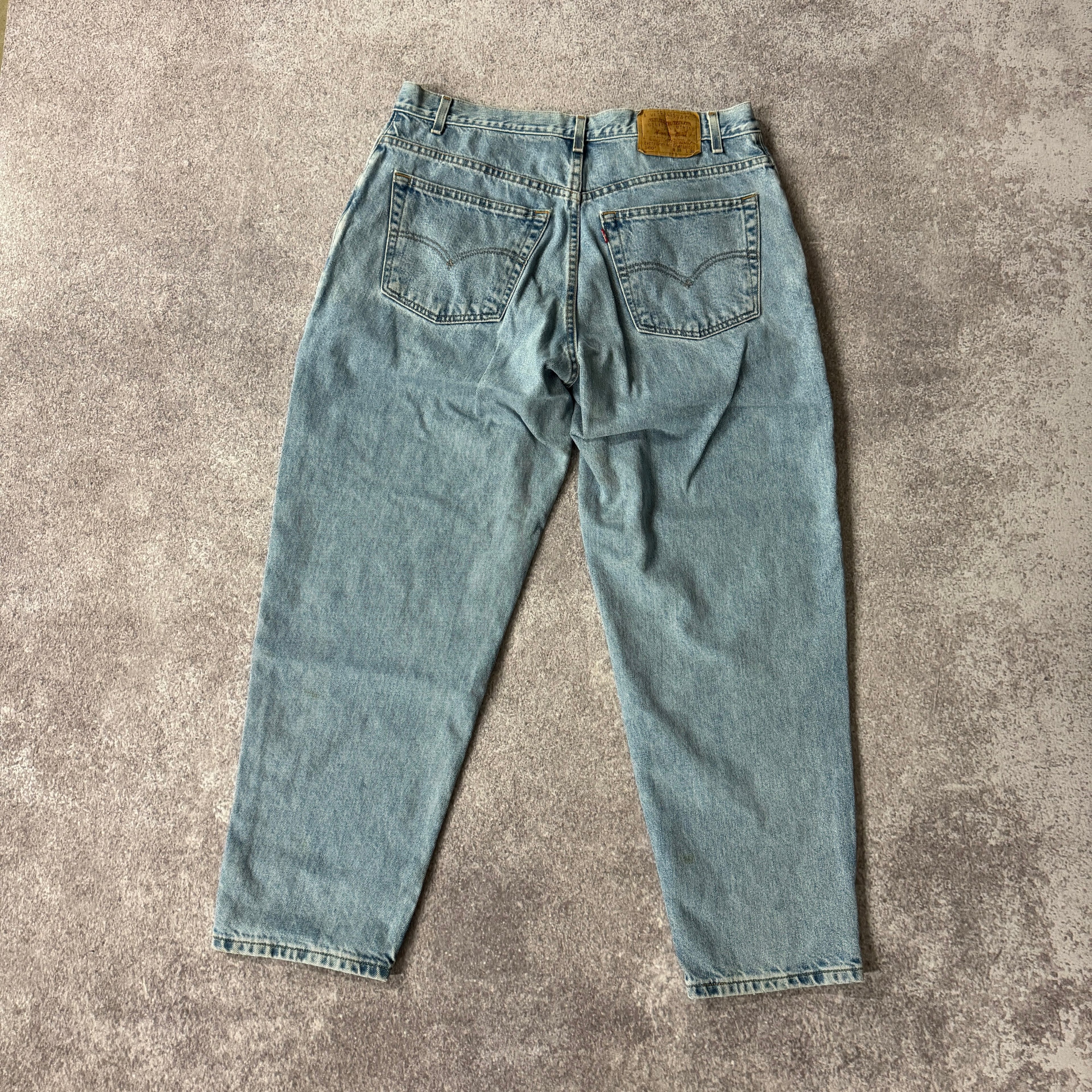 90s Levi's Blue Relaxed Worn In Jeans 38W x 30L