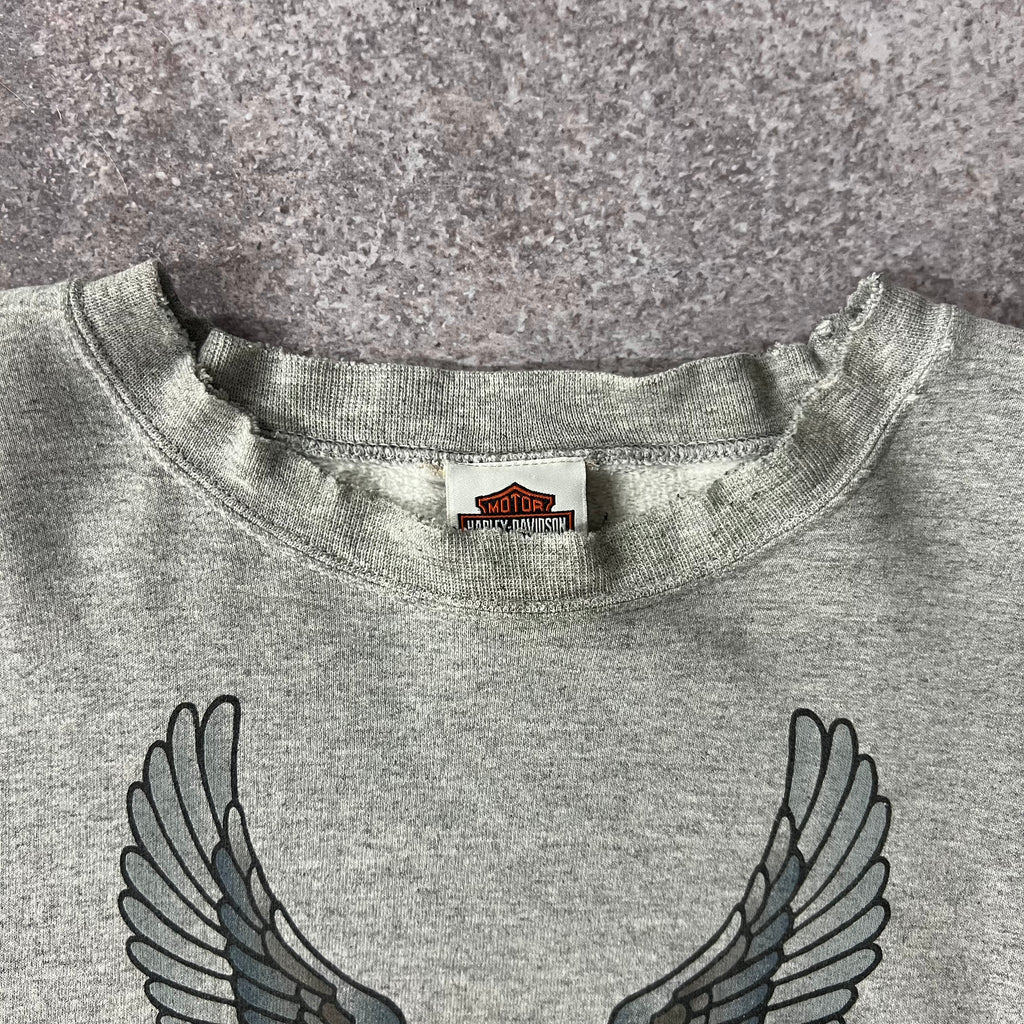 Y2K Harley Davidson Essex Junction, Vermont Gray Worn In Crewneck XXL