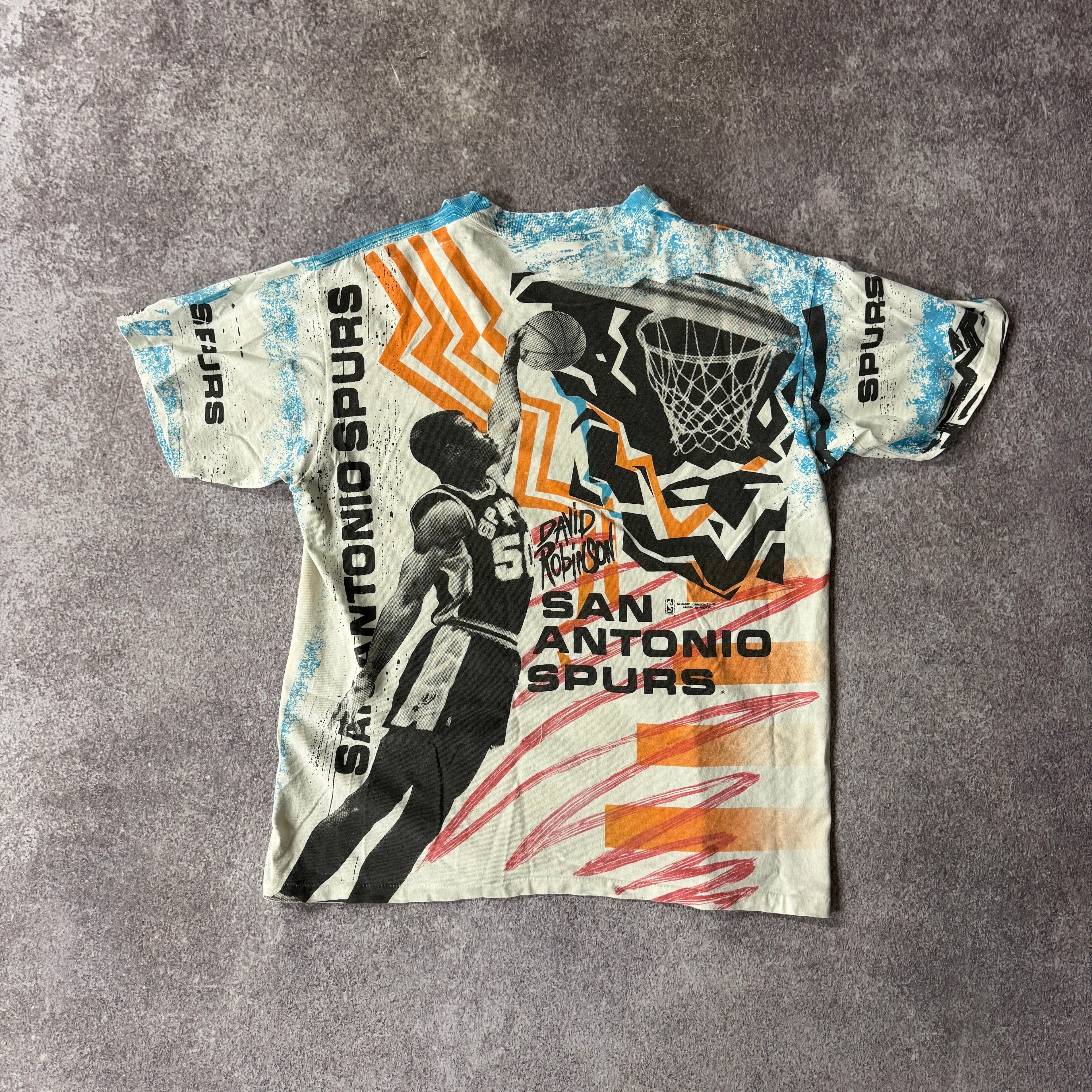 90s San Antonio Spurs David Robinson Dunking All Over Print Tee L