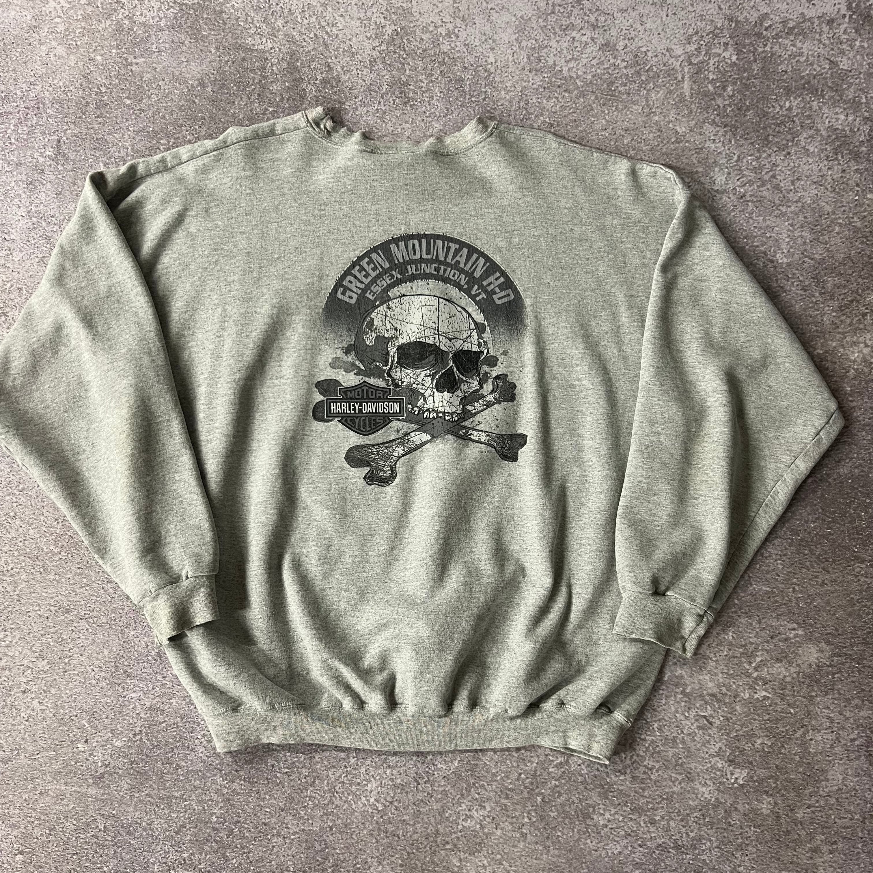 Y2K Harley Davidson Essex Junction, Vermont Gray Worn In Crewneck XXL