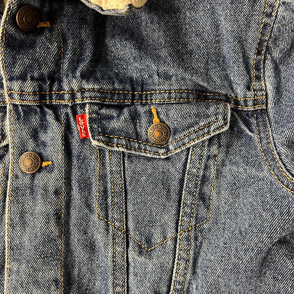VTG Levi's Sherpa Lined Denim Trucker Jacket Men's Large Blue Y2K 70520