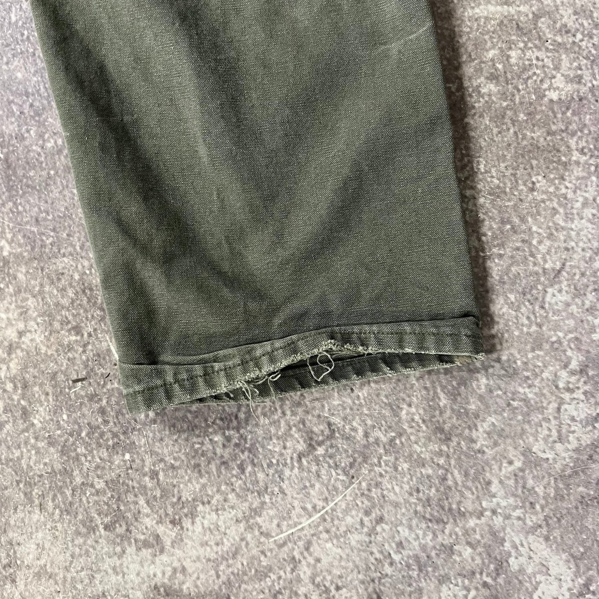 Modern Carhartt Workwear Faded Distressed Green Pants 36x30