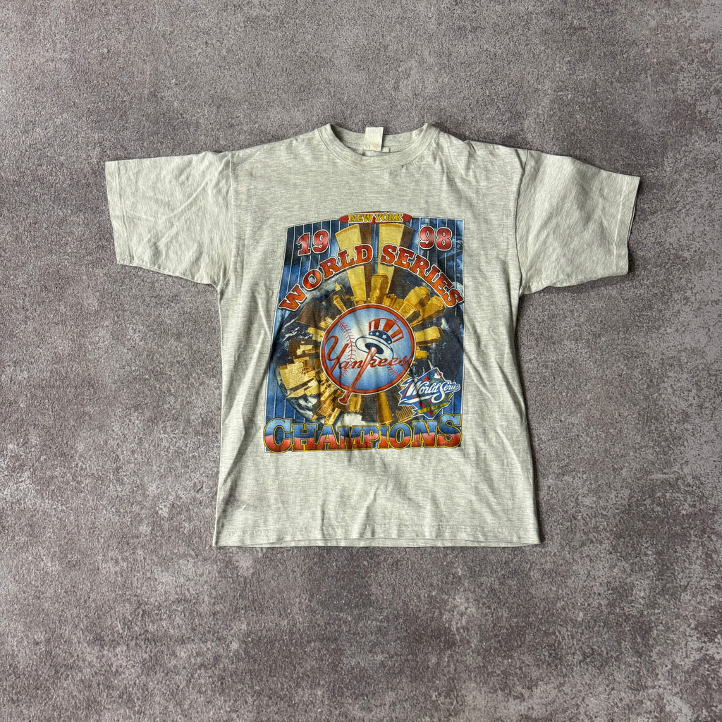 90s New York Yankees Knights Player Big Logo Tee