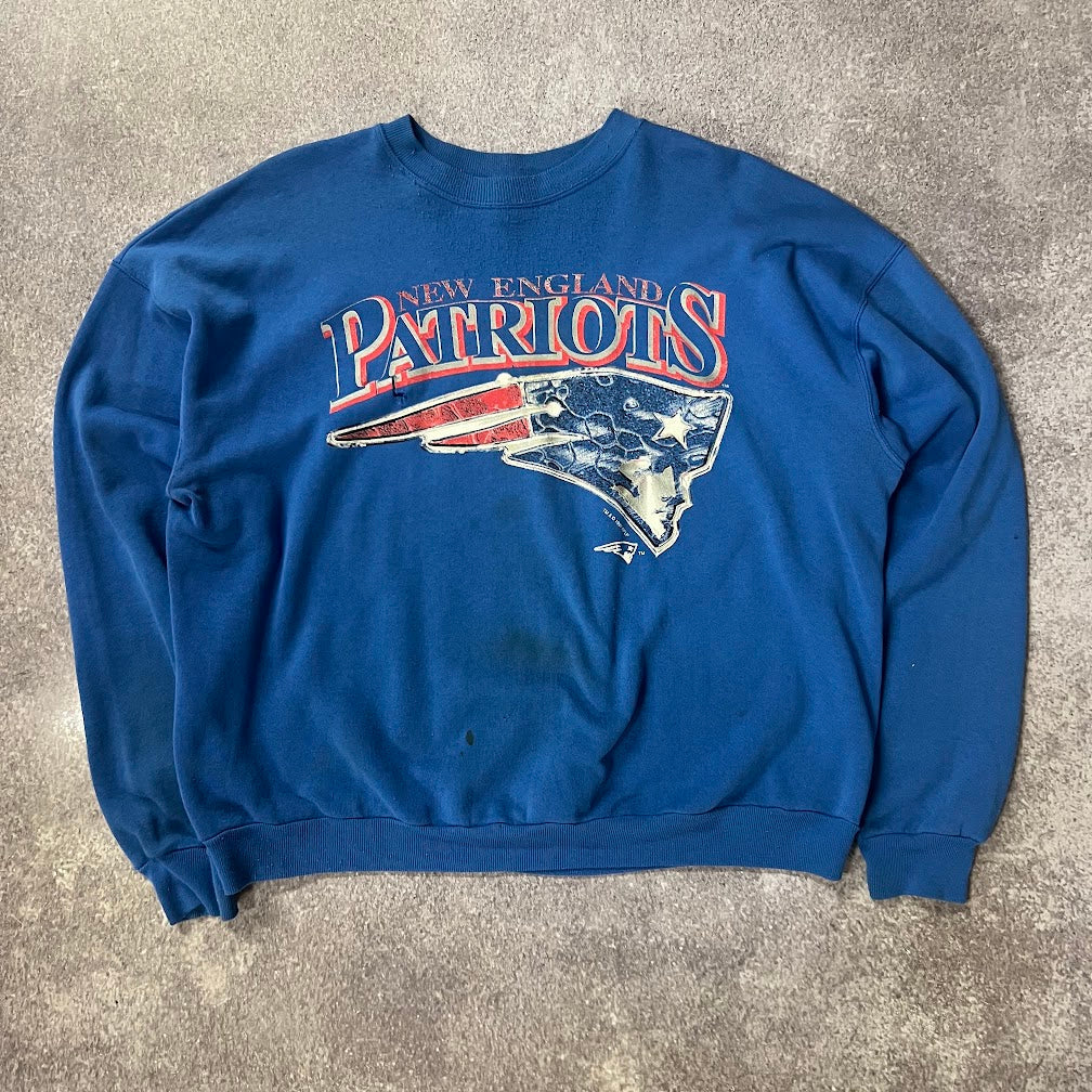 90s New England Patriots NFL Big Logo Distressed Cracked Print Crewneck XL