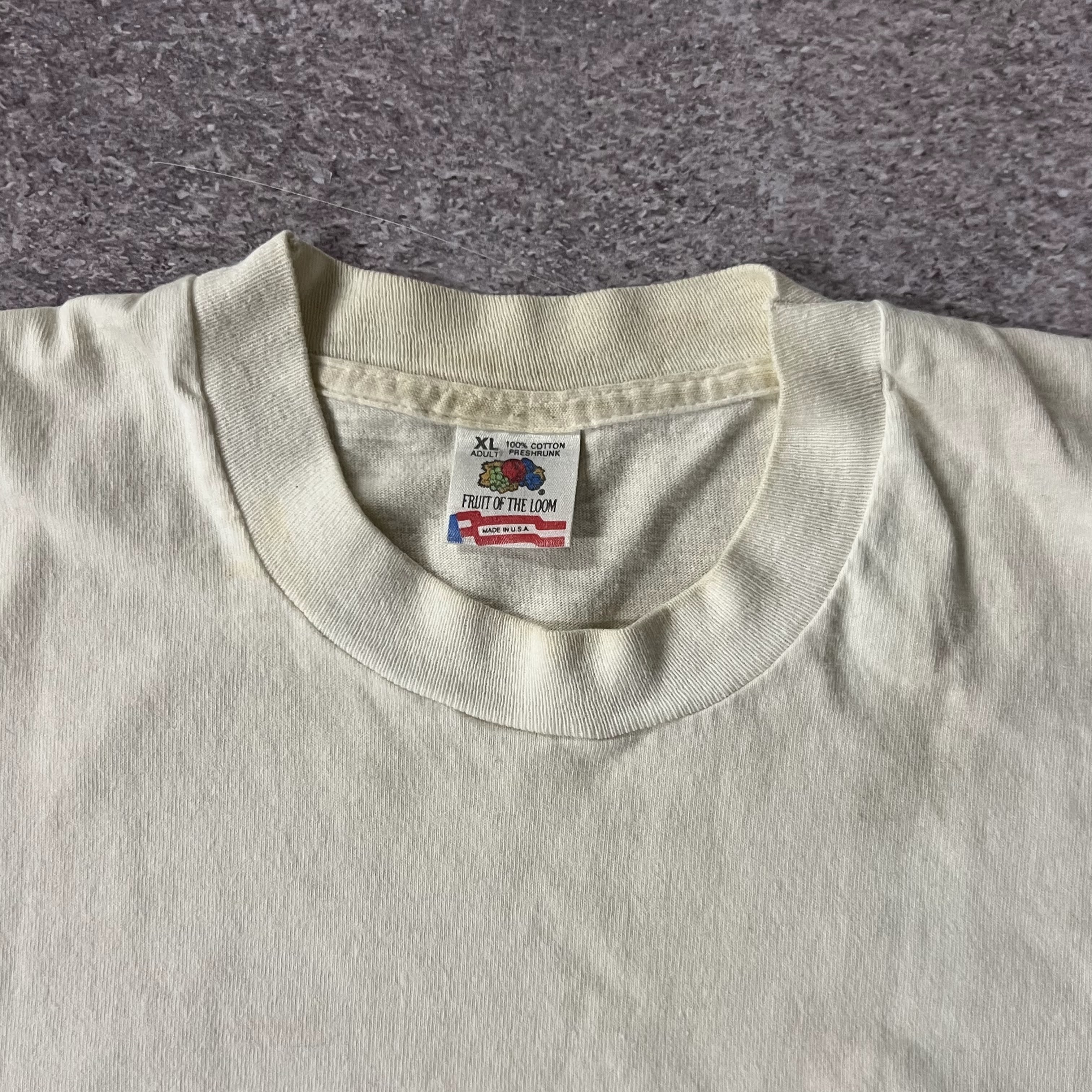 90s Fruit of the Loom Back Graphic Single Stitch Tee XL