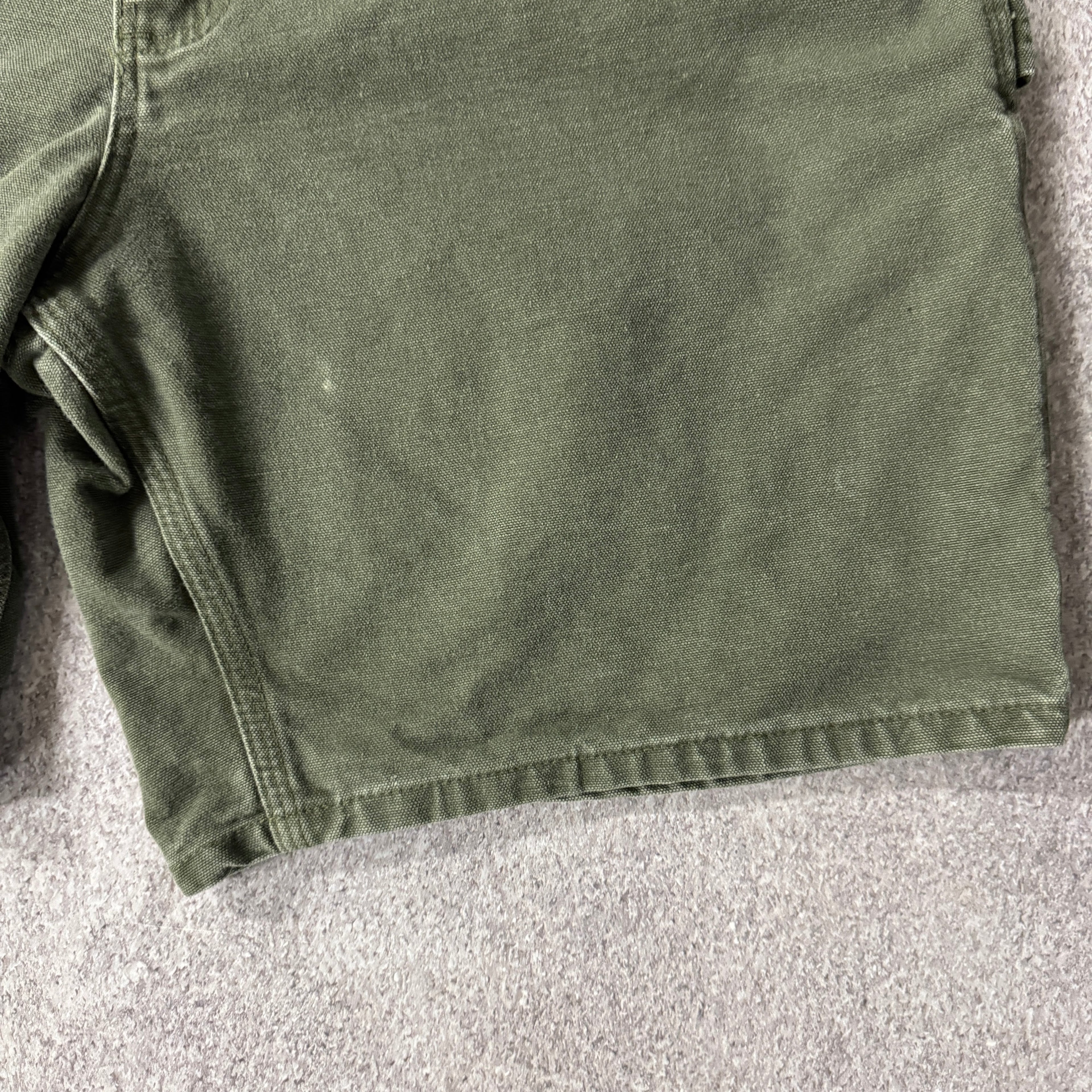 Y2K Carhartt Duck Canvas Green Worn In Shorts 36W x 9L