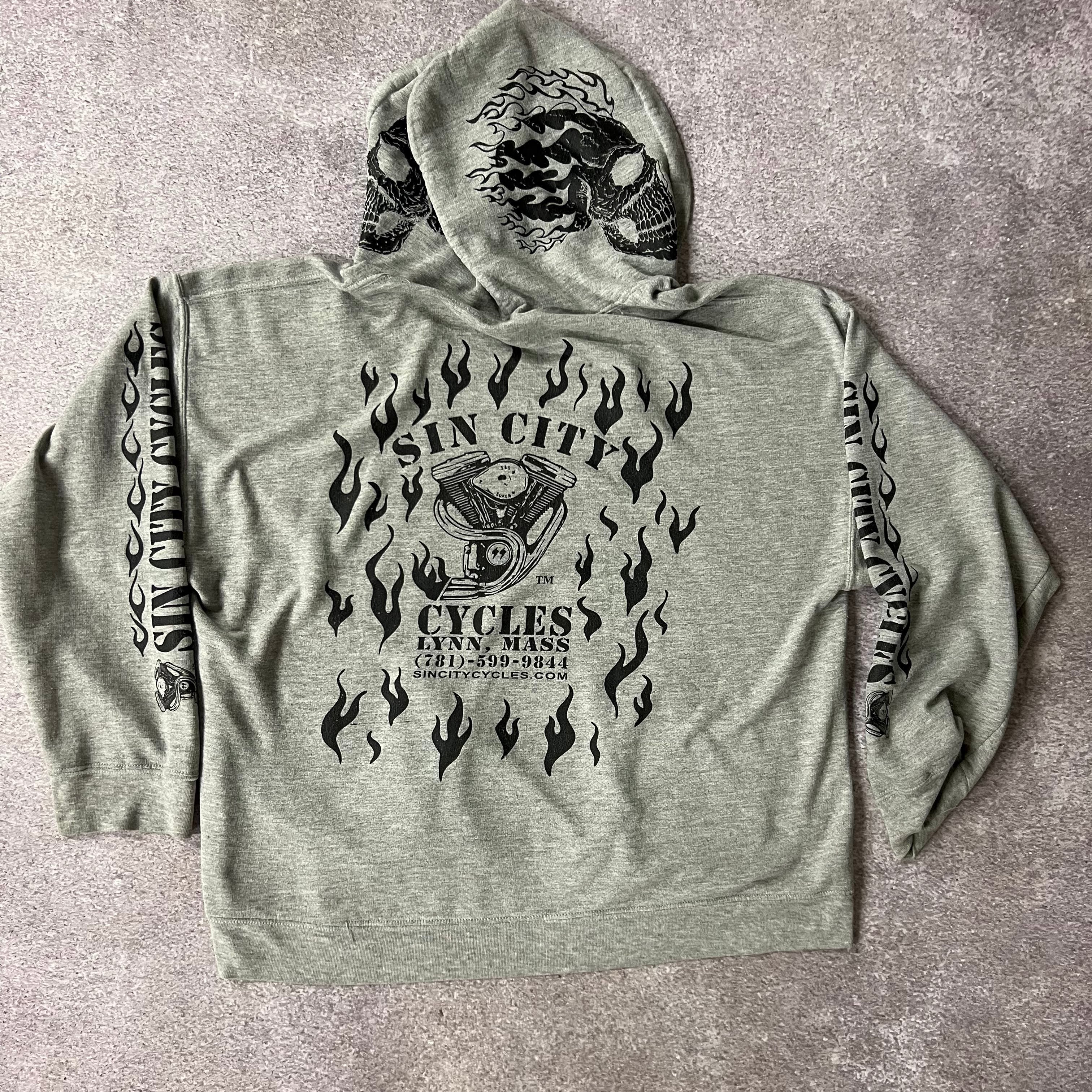Y2K Gildan Lynn, Massachusetts Gray Worn In Hoodie XL