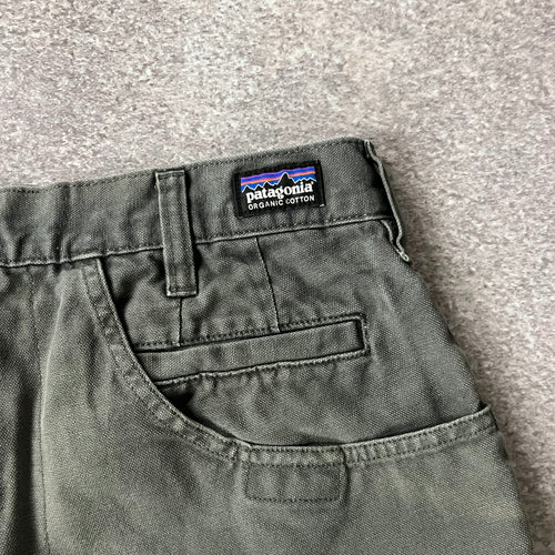 Y2K Patagonia Gray Workwear Shorts 31W x 7L