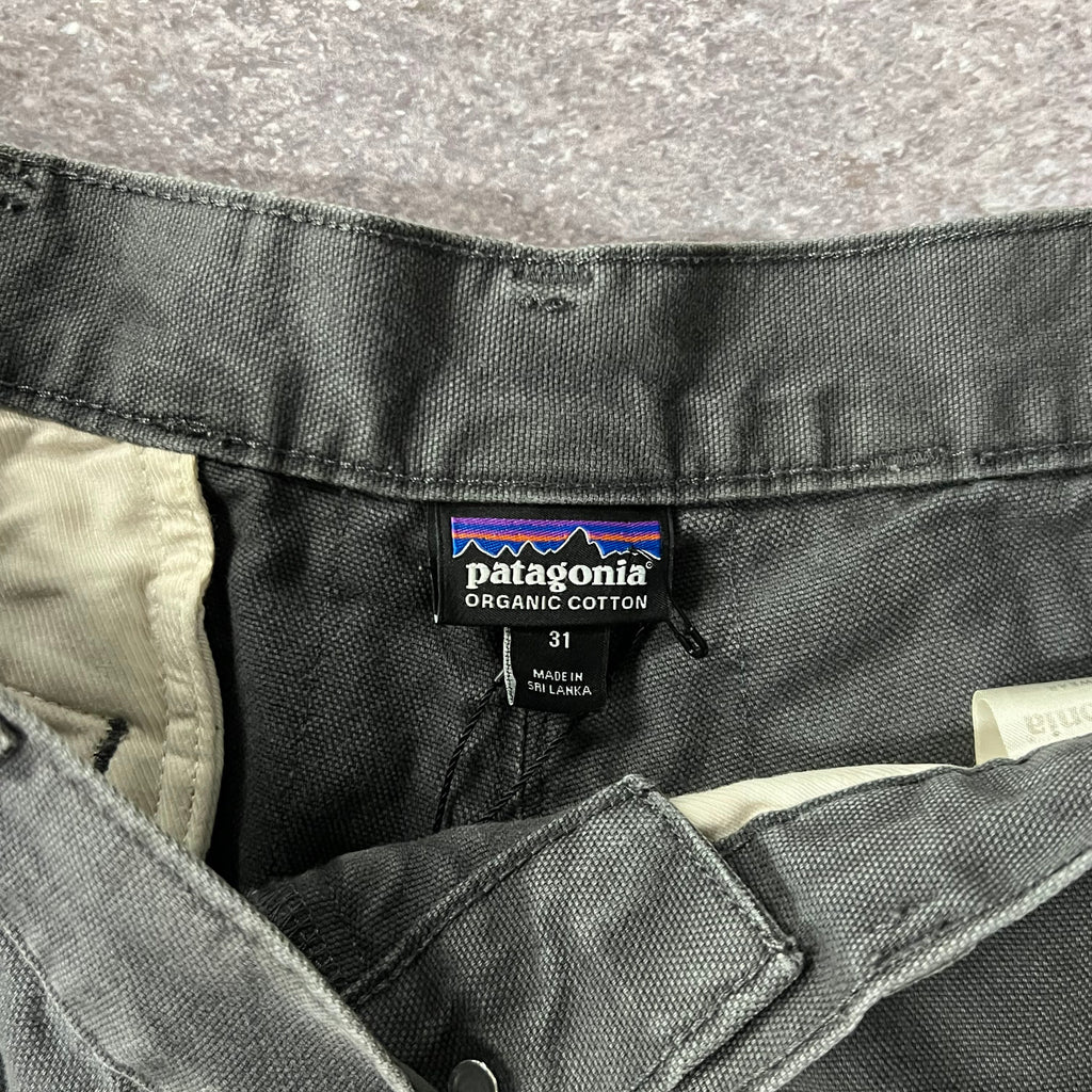 Y2K Patagonia Gray Workwear Shorts 31W x 7L