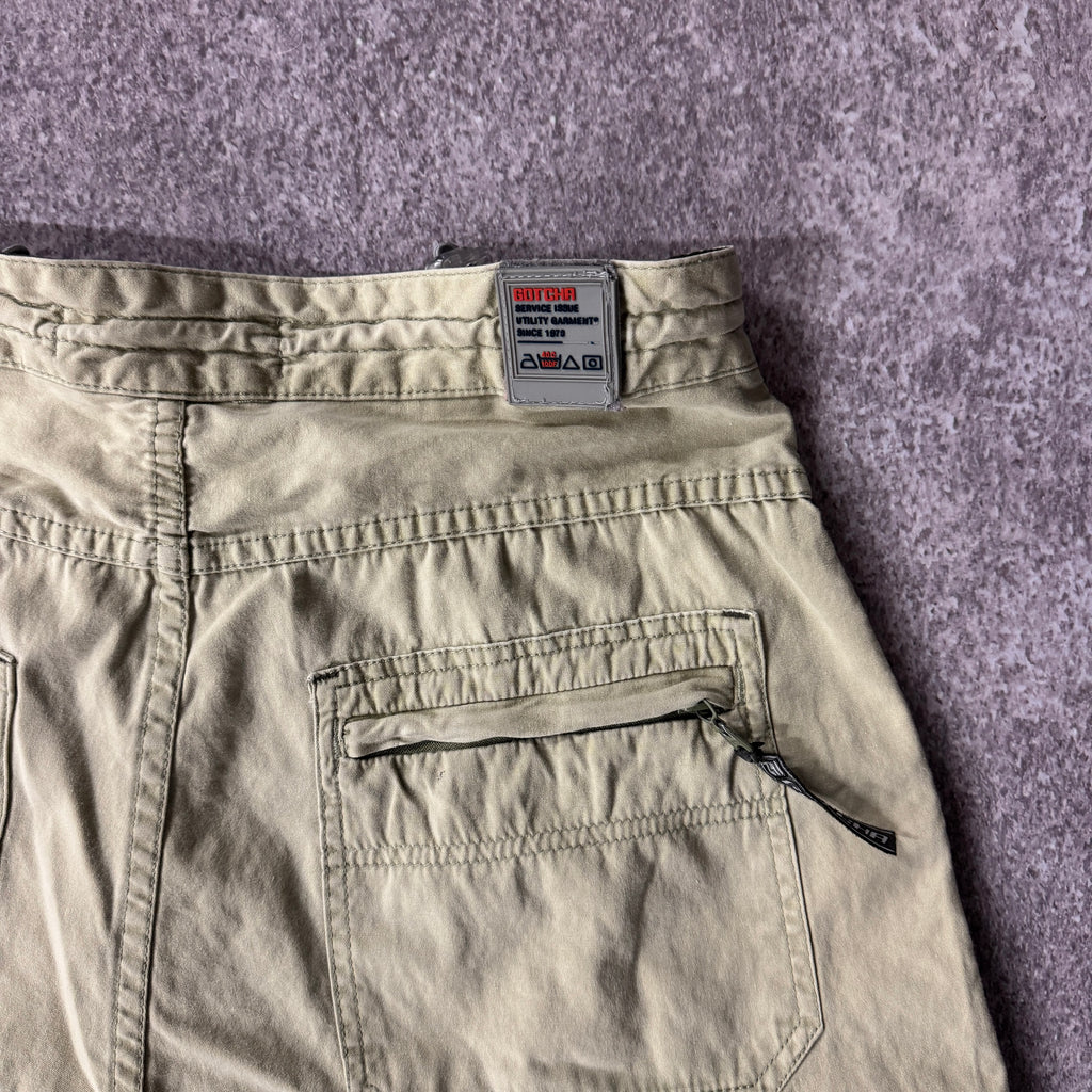 Y2K Gotcha Cargo Shorts Brown Oversized 32W x 11L